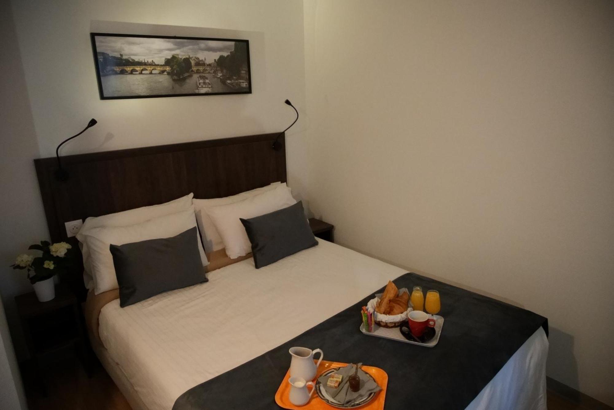 Hotel Du Marche Париж Екстериор снимка