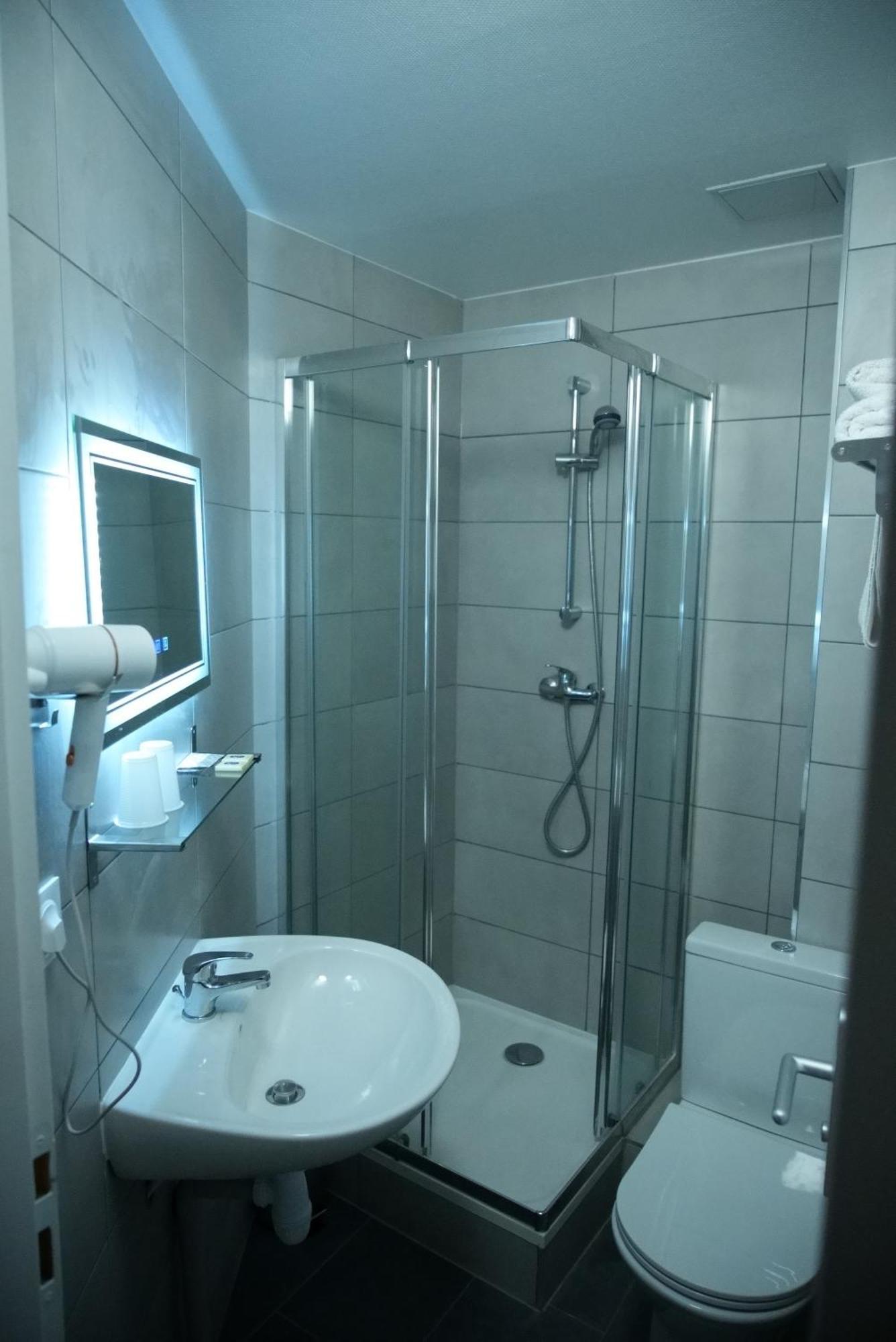 Hotel Du Marche Париж Екстериор снимка